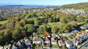 Ashcombe Park Behind- click for photo gallery